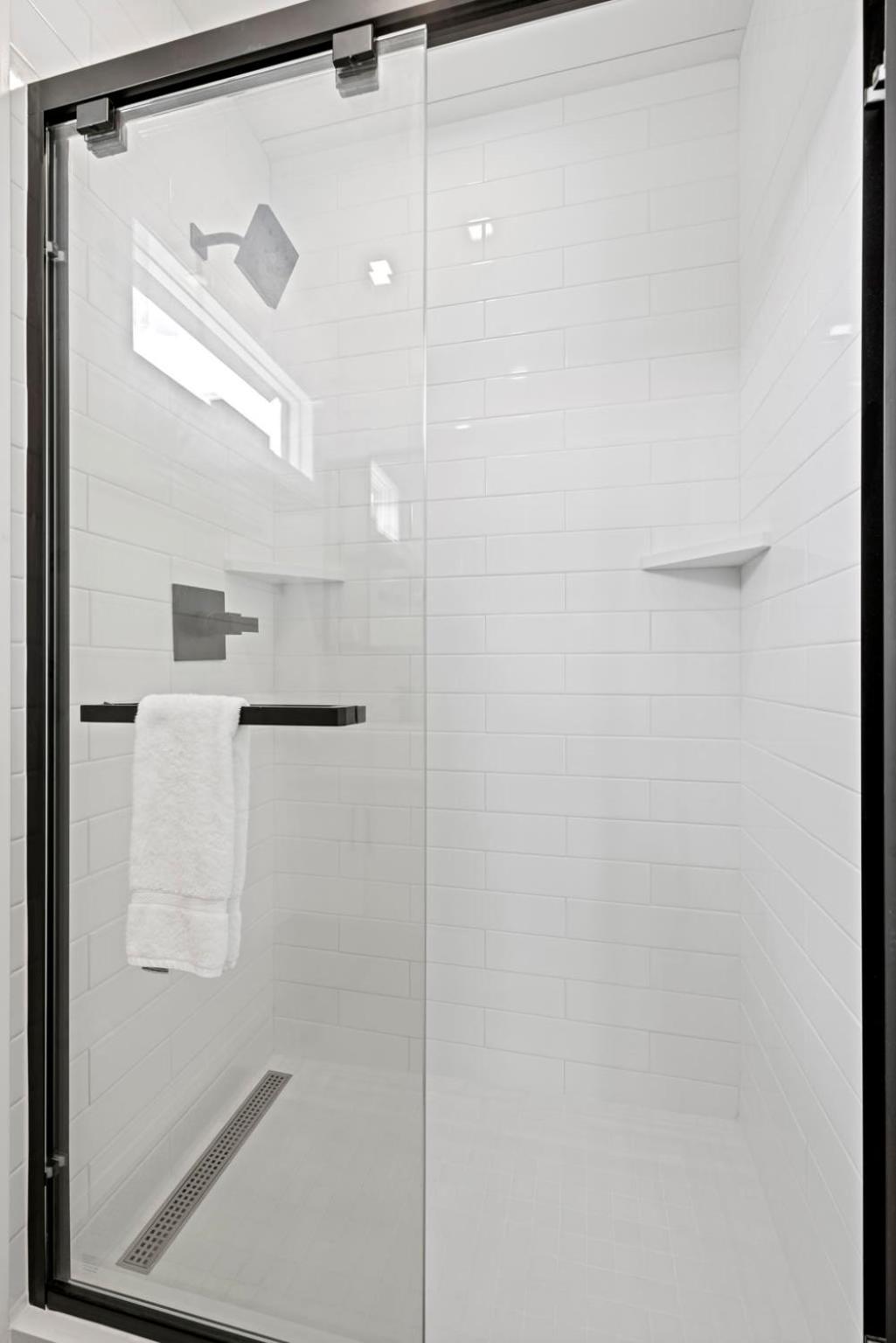 New The Yellow Beacon-Luxury Shipping Container Fredericksburg Ngoại thất bức ảnh