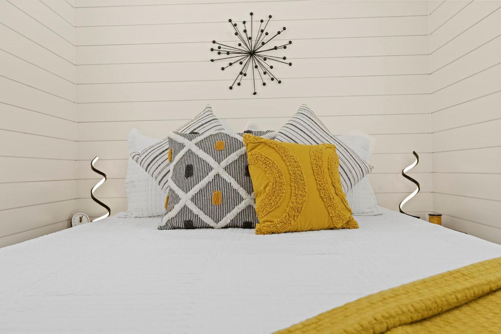 New The Yellow Beacon-Luxury Shipping Container Fredericksburg Ngoại thất bức ảnh