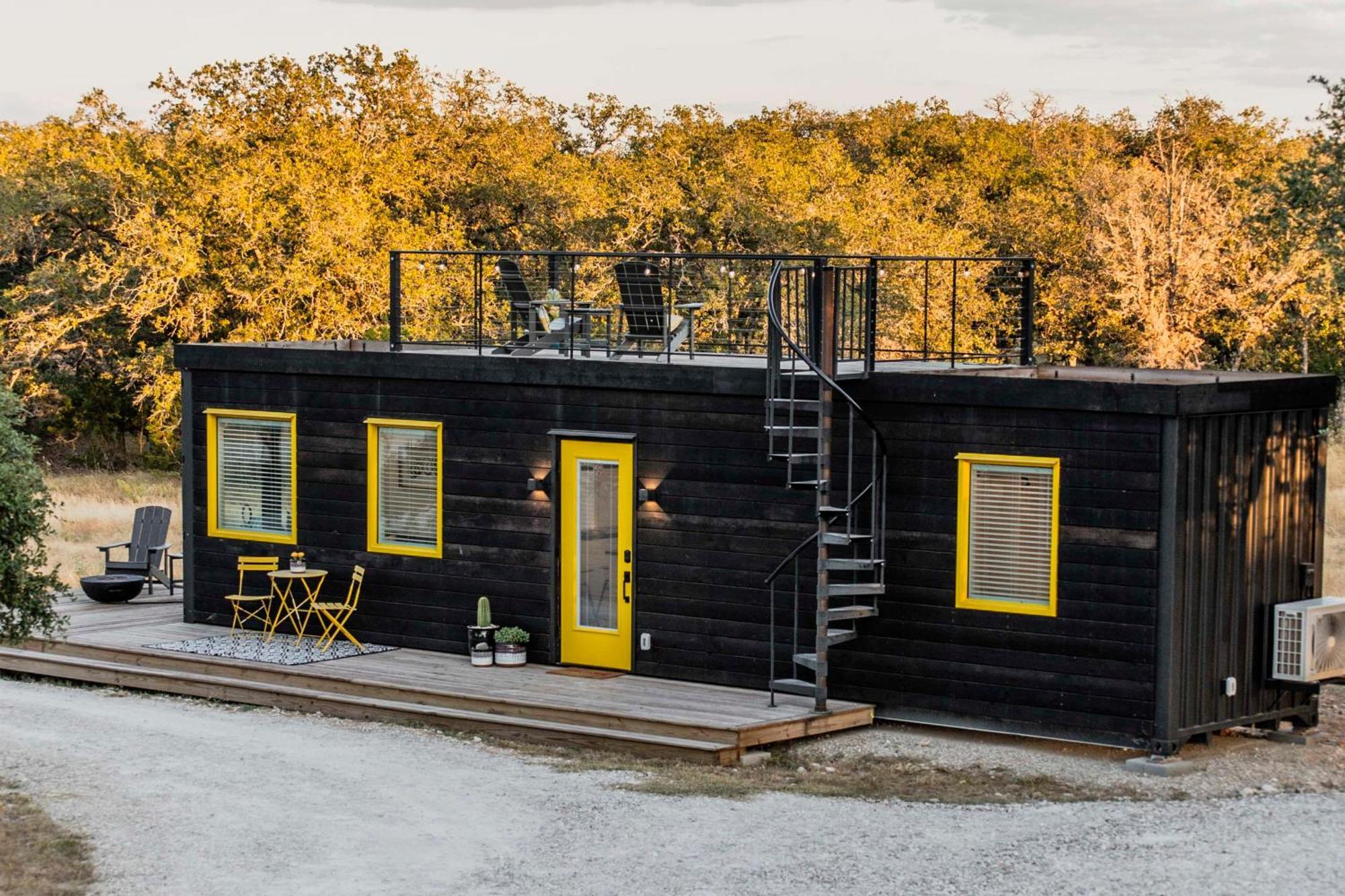 New The Yellow Beacon-Luxury Shipping Container Fredericksburg Ngoại thất bức ảnh